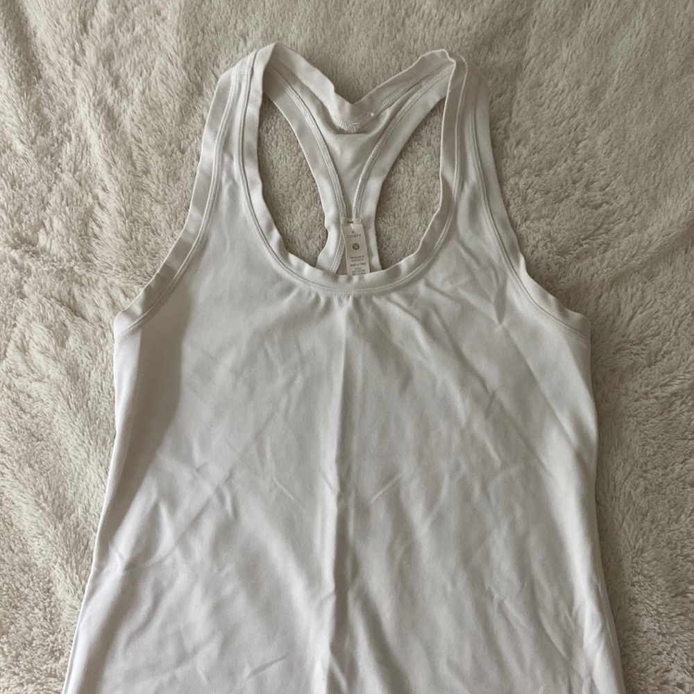 Lululemon Nulu Tank